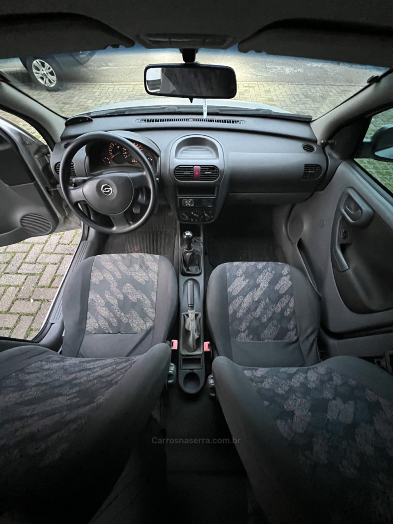 CORSA 1.8 MPFI 8V FLEX 4P MANUAL - 2004 - CAXIAS DO SUL