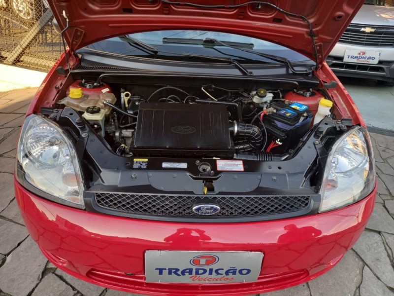 FIESTA 1.0 MPI PERSONNALITÉ 8V GASOLINA 4P MANUAL - 2003 - CAXIAS DO SUL