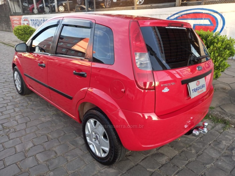 FIESTA 1.0 MPI PERSONNALITÉ 8V GASOLINA 4P MANUAL - 2003 - CAXIAS DO SUL