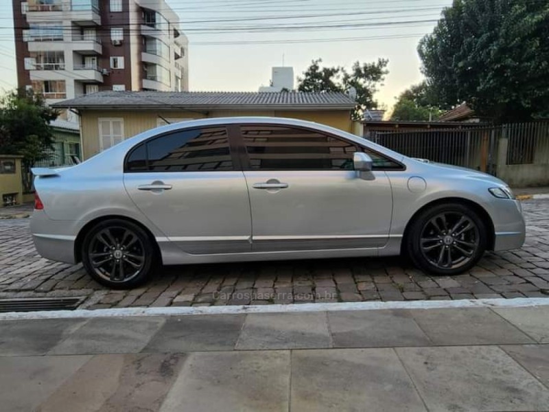 CIVIC 1.8 LXS 16V FLEX 4P MANUAL - 2010 - CAXIAS DO SUL