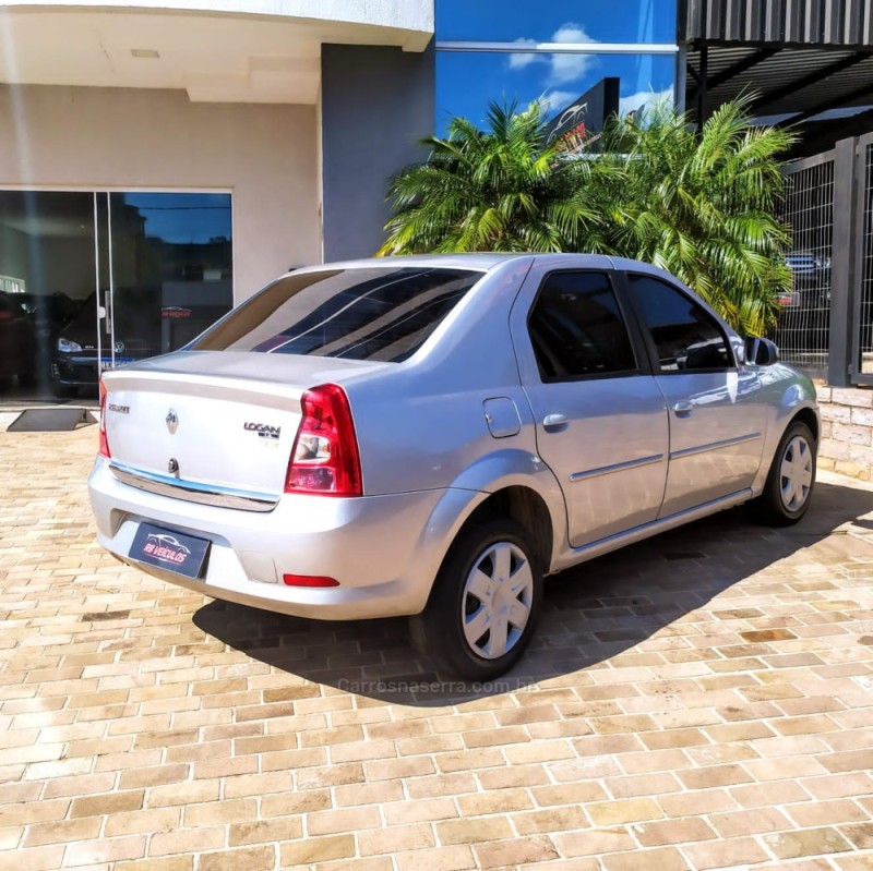 LOGAN 1.6 EXPRESSION 8V FLEX 4P MANUAL - 2011 - GUAPORé
