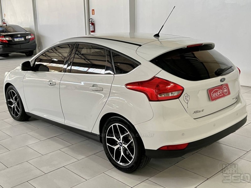 FOCUS 2.0 SE HATCH 16V FLEX 4P AUTO - 2016 - ESTâNCIA VELHA