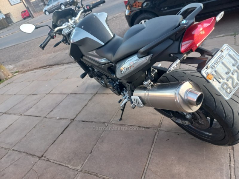 F 800 R - 2011 - VACARIA