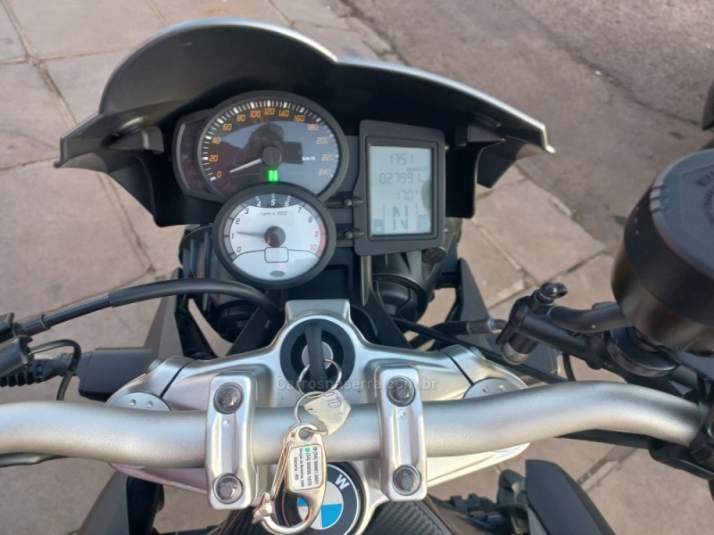 F 800 R - 2011 - VACARIA