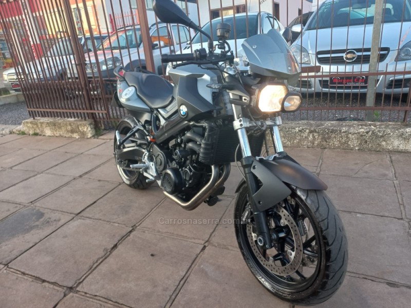 F 800 R - 2011 - VACARIA