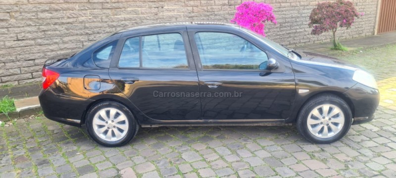 SYMBOL 1.6 EXPRESSION 8V FLEX 4P MANUAL - 2011 - CAXIAS DO SUL