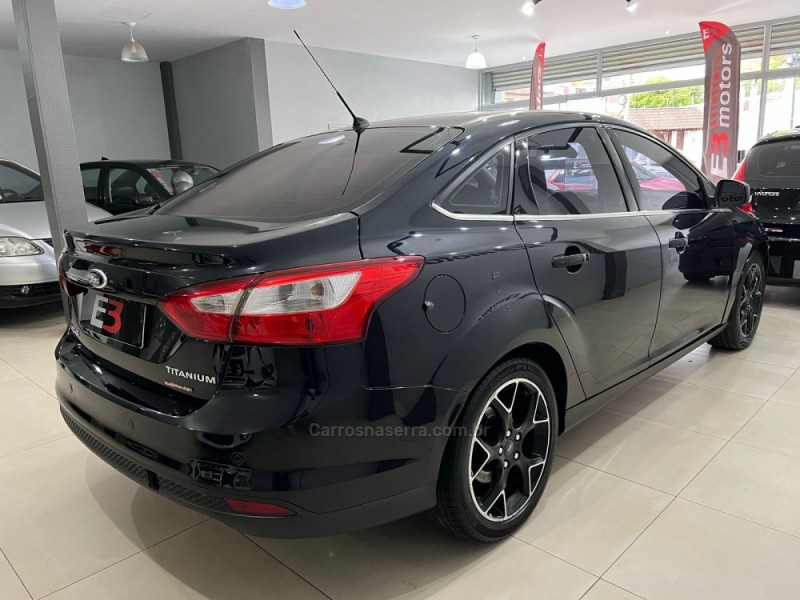 FOCUS 2.0 TITANIUM 16V FLEX 4P AUTOMÁTICO - 2014 - NOVO HAMBURGO