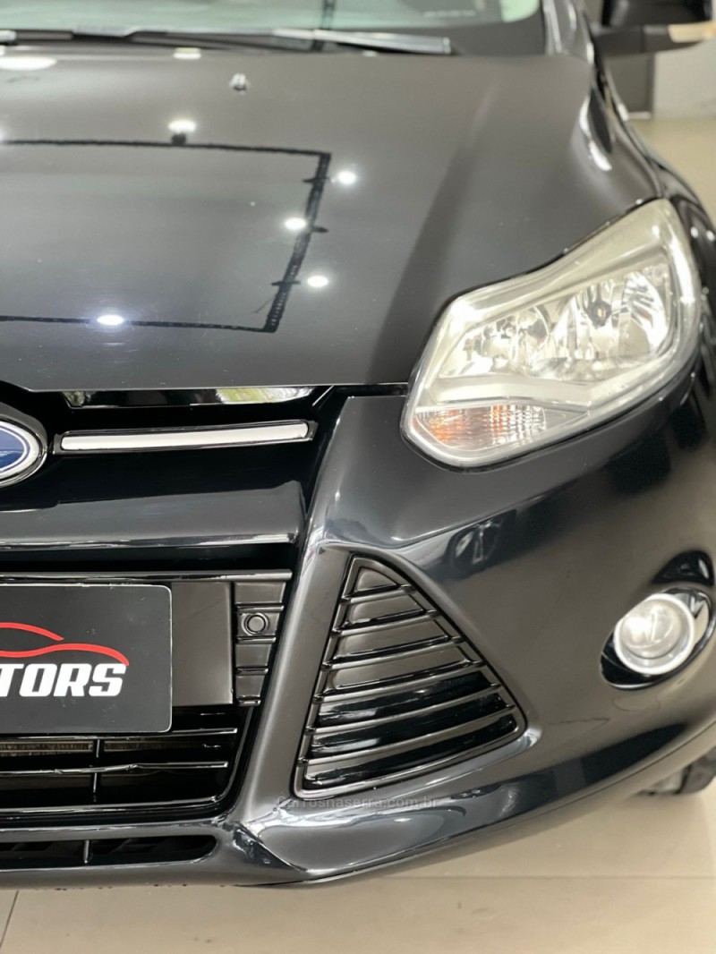 FOCUS 2.0 TITANIUM 16V FLEX 4P AUTOMÁTICO - 2014 - NOVO HAMBURGO