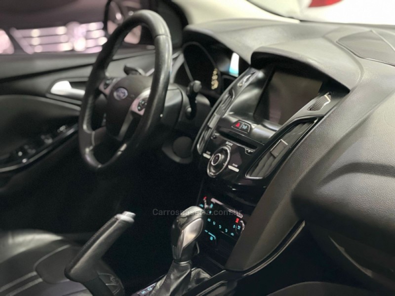 FOCUS 2.0 TITANIUM 16V FLEX 4P AUTOMÁTICO - 2014 - NOVO HAMBURGO