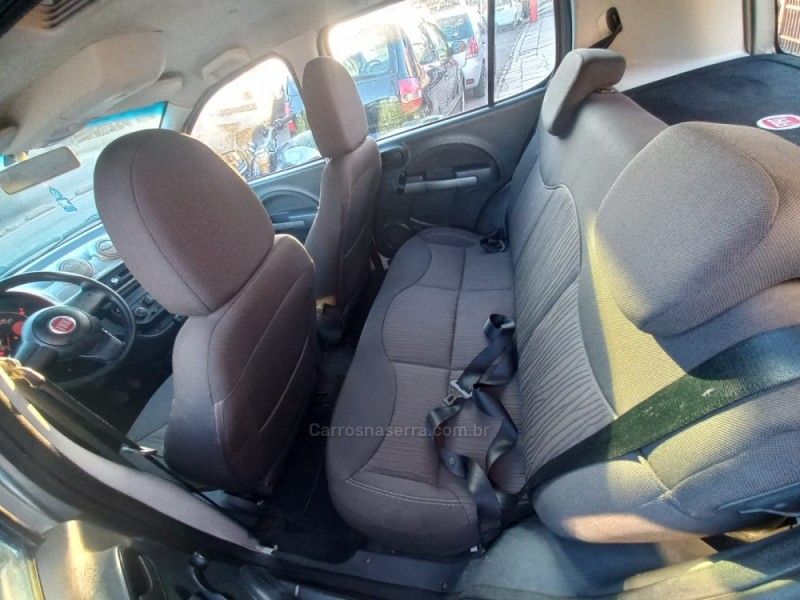 UNO 1.0 EVO WAY 8V FLEX 4P MANUAL - 2012 - VACARIA