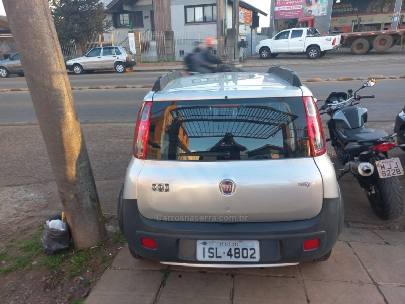 UNO 1.0 EVO WAY 8V FLEX 4P MANUAL - 2012 - VACARIA