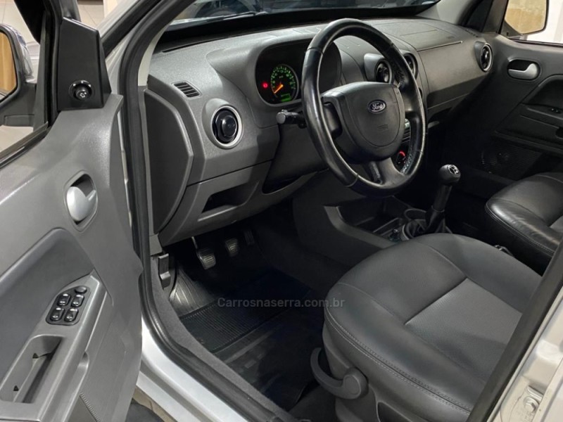 ECOSPORT 2.0 XLT 16V FLEX 4P MANUAL - 2005 - CAXIAS DO SUL