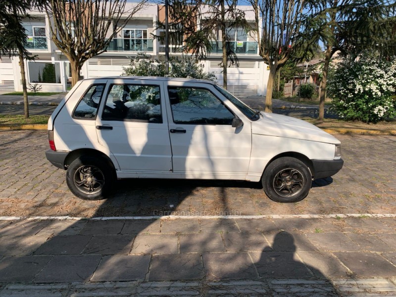 UNO 1.0 MILLE ELETRONIC 8V GASOLINA 4P MANUAL - 1996 - FARROUPILHA