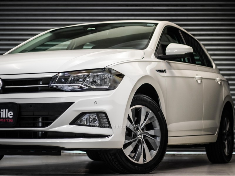 POLO 1.0	200 TSI HIGHLINE AUTOMÁTICO    - 2019 - CAXIAS DO SUL