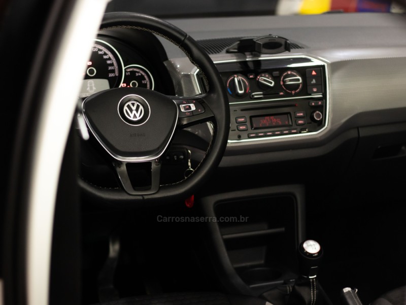 UP 1.0 TSI CROSS 12V FLEX 4P MANUAL - 2018 - CAXIAS DO SUL
