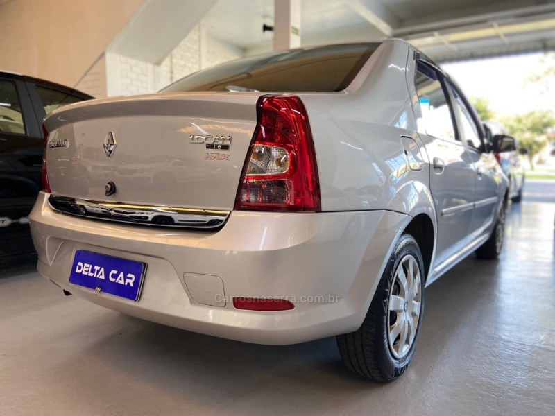 LOGAN 1.6 EXPRESSION 8V HI-FLEX 4P MANUAL - 2011 - NOVO HAMBURGO