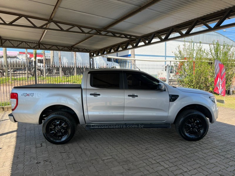 RANGER 3.2 XLT 4X4 CD 20V DIESEL 4P AUTOMÁTICO - 2013 - SãO SEBASTIãO DO CAí