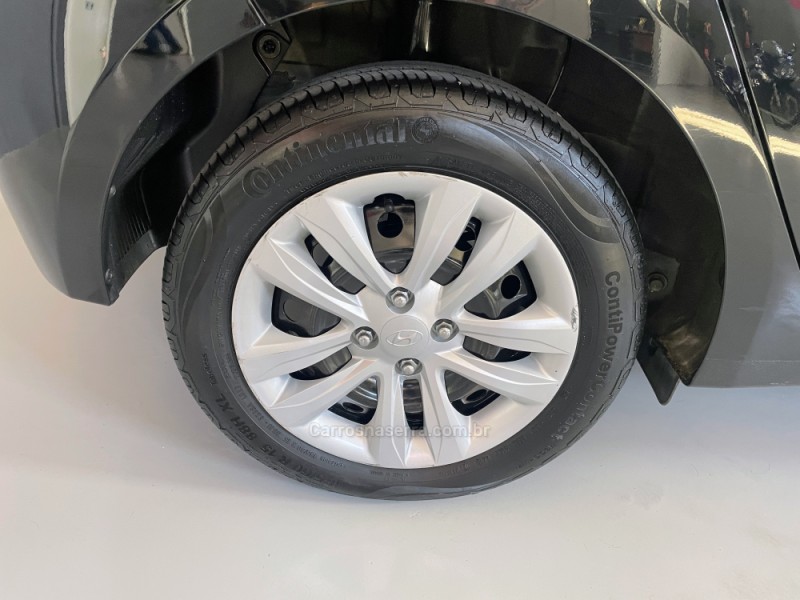 HB20 1.6 COMFORT PLUS 16V FLEX 4P MANUAL - 2017 - ESTâNCIA VELHA