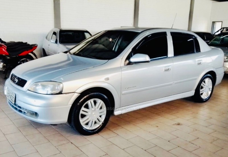 ASTRA 2.0 MPFI EXPRESSION SEDAN 8V GASOLINA 4P MANUAL