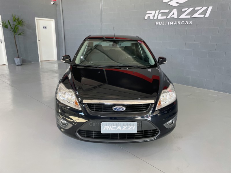 FOCUS 2.0 GLX 16V FLEX 4P MANUAL - 2012 - ESTâNCIA VELHA