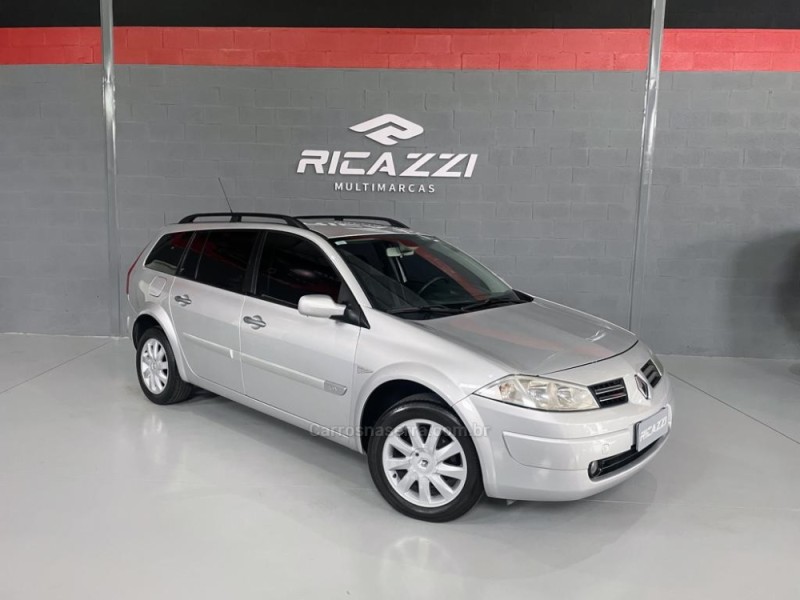 MÉGANE 1.6 DYNAMIQUE GRAND TOUR 16V FLEX 4P MANUAL - 2011 - NOVO HAMBURGO