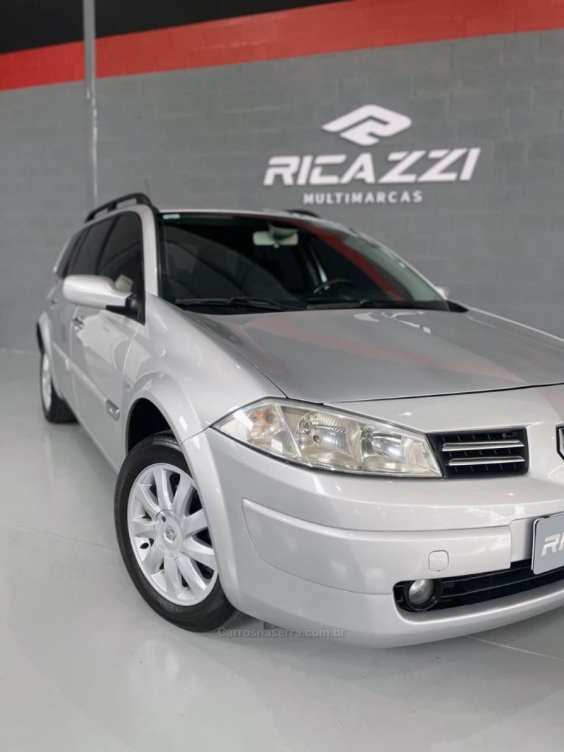 MÉGANE 1.6 DYNAMIQUE GRAND TOUR 16V FLEX 4P MANUAL - 2011 - NOVO HAMBURGO