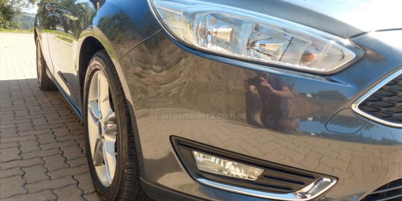 FOCUS 2.0 SE FASTBACK 16V FLEX 4P AUTOMÁTICO - 2016 - SãO MARCOS