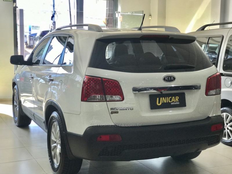 SORENTO 2.4 EX2 4X2 16V GASOLINA 4P AUTOMÁTICO - 2012 - PASSO FUNDO