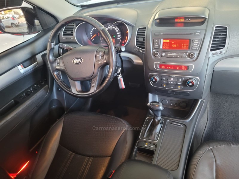 SORENTO 2.4 EX2 4X2 16V GASOLINA 4P AUTOMÁTICO - 2015 - CAXIAS DO SUL