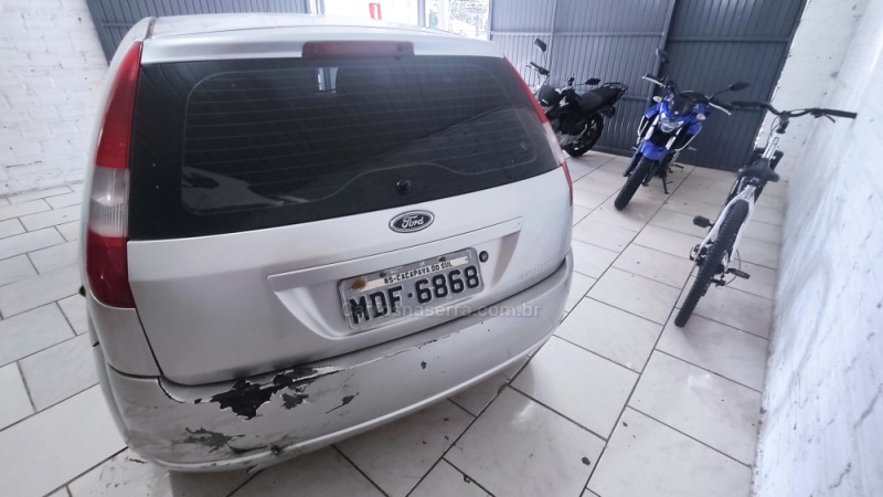 FIESTA 1.0 MPI SUPERCHARGER 8V GASOLINA 4P MANUAL - 2004 - CAXIAS DO SUL
