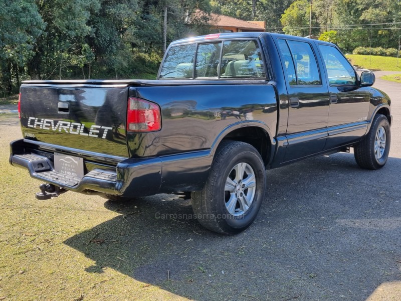 S10 2.5 DLX 4X4 CD 8V TURBO DIESEL 4P MANUAL - 1999 - FARROUPILHA