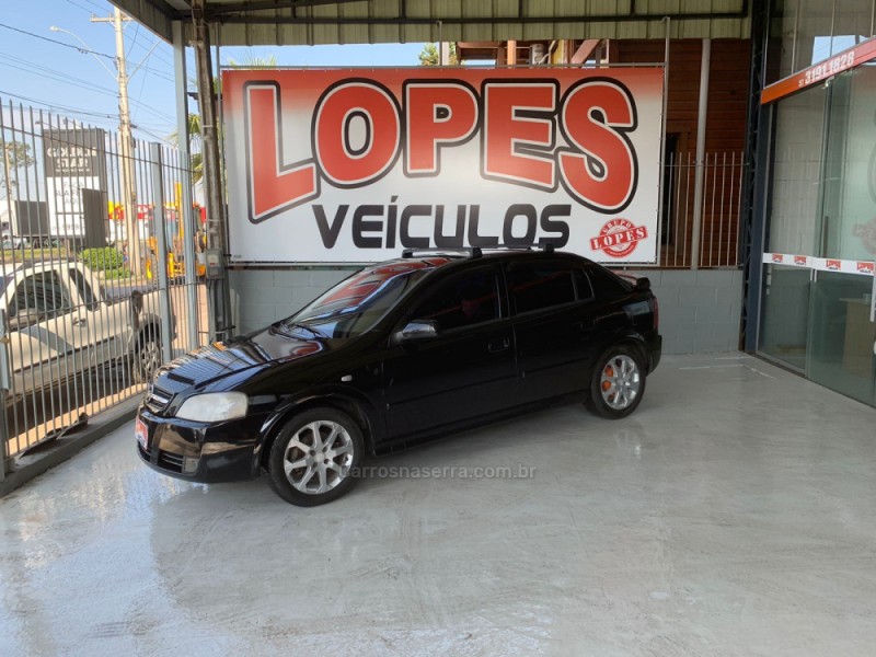ASTRA 2.0 MPFI ADVANTAGE 8V FLEX 4P MANUAL - 2011 - PORTãO