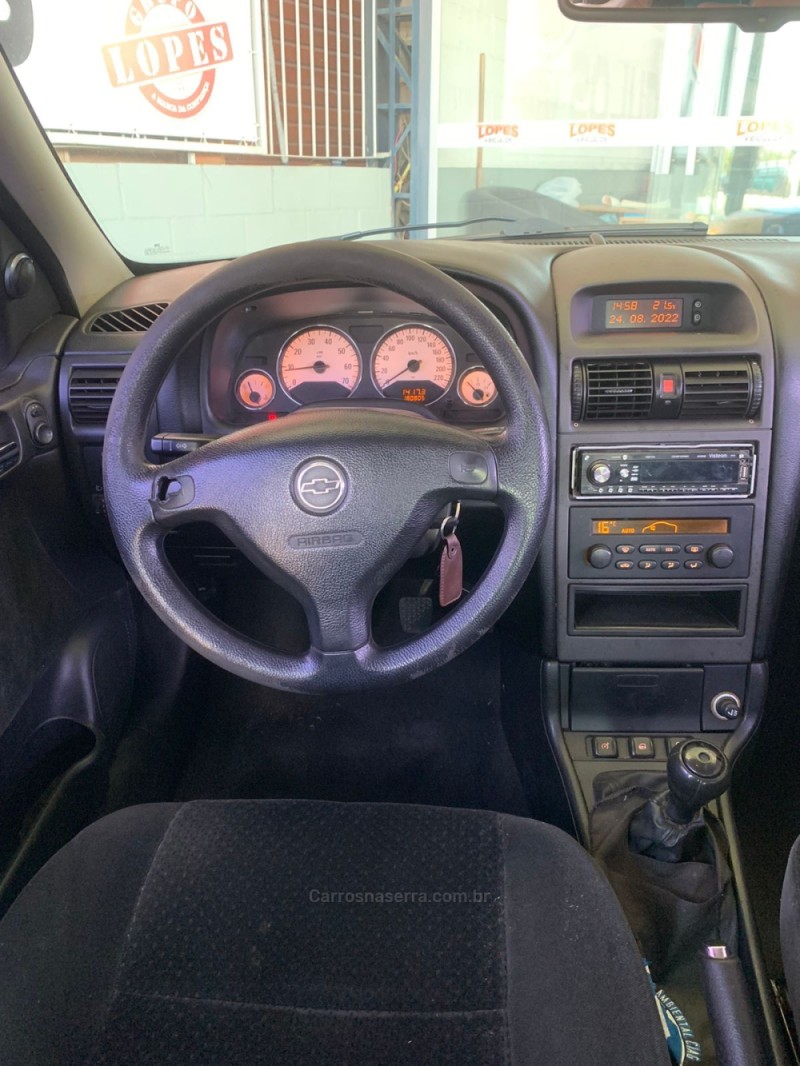 ASTRA 2.0 MPFI ADVANTAGE 8V FLEX 4P MANUAL - 2011 - PORTãO