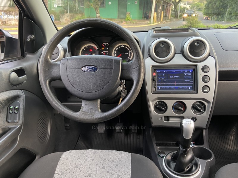 FIESTA 1.6 MPI CLASS HATCH 8V FLEX 4P MANUAL - 2011 - CAMPO BOM