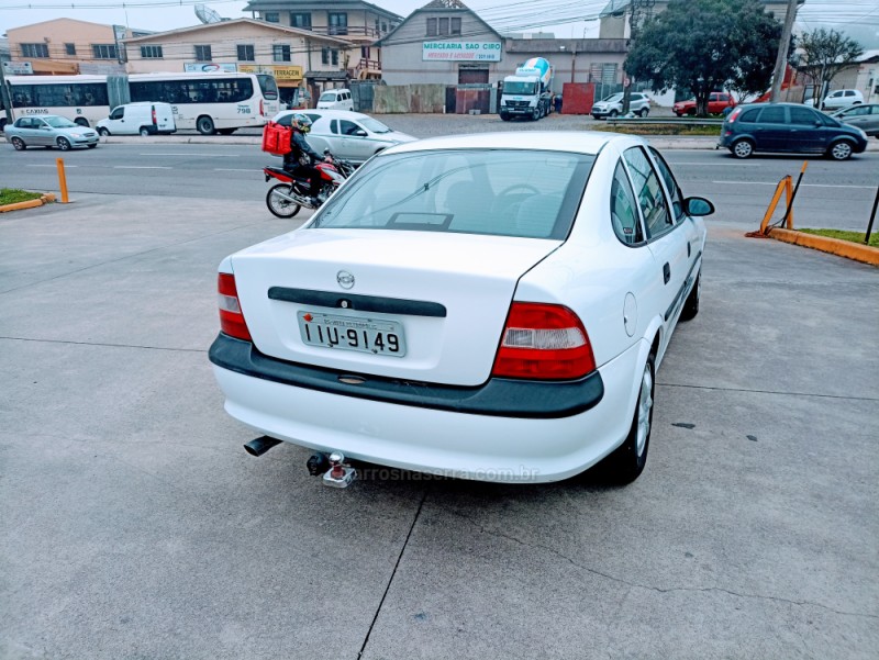 VECTRA 2.2 MPFI GLS 8V GASOLINA 4P MANUAL - 1999 - CAXIAS DO SUL