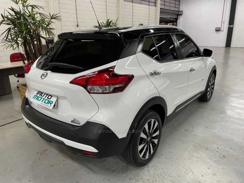 KICKS 1.6 16V FLEX SL PACK PLUS 4P XTRONIC - 2018 - CAXIAS DO SUL