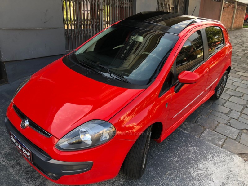 PUNTO 1.8 SPORTING 8V FLEX 4P MANUAL - 2015 - CAXIAS DO SUL