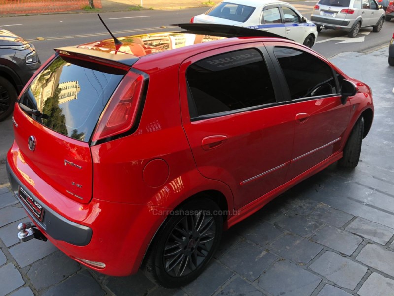 PUNTO 1.8 SPORTING 8V FLEX 4P MANUAL - 2015 - CAXIAS DO SUL
