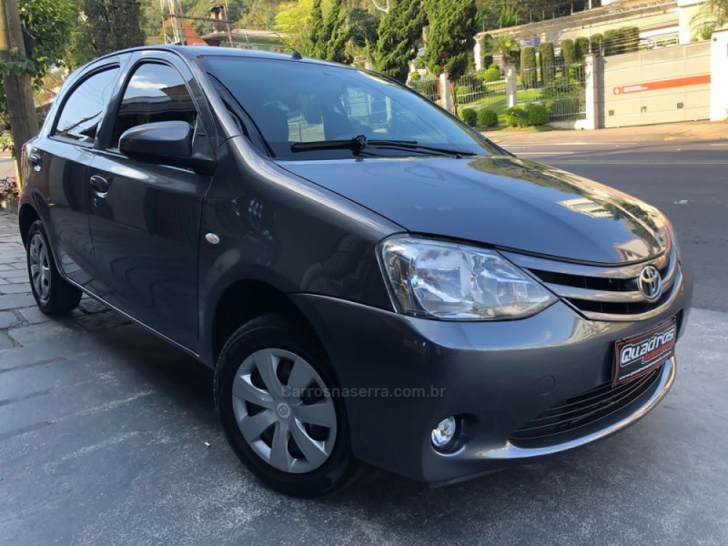 ETIOS 1.3 XS 16V FLEX 4P MANUAL - 2014 - CAXIAS DO SUL