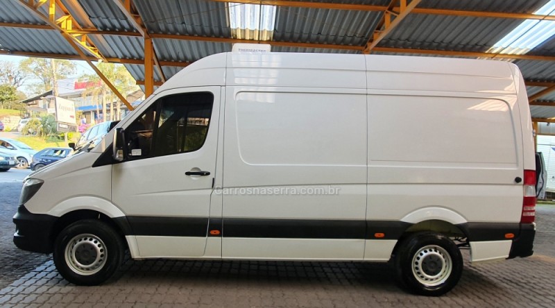 SPRINTER 2.2 415 CDI FURGÃO 14 BI-TURBO DIESEL MANUAL - 2019 - CAXIAS DO SUL