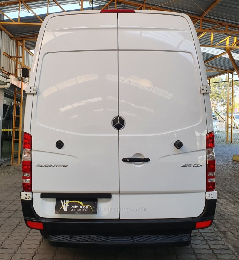 SPRINTER 2.2 415 CDI FURGÃO 14 BI-TURBO DIESEL MANUAL - 2019 - CAXIAS DO SUL