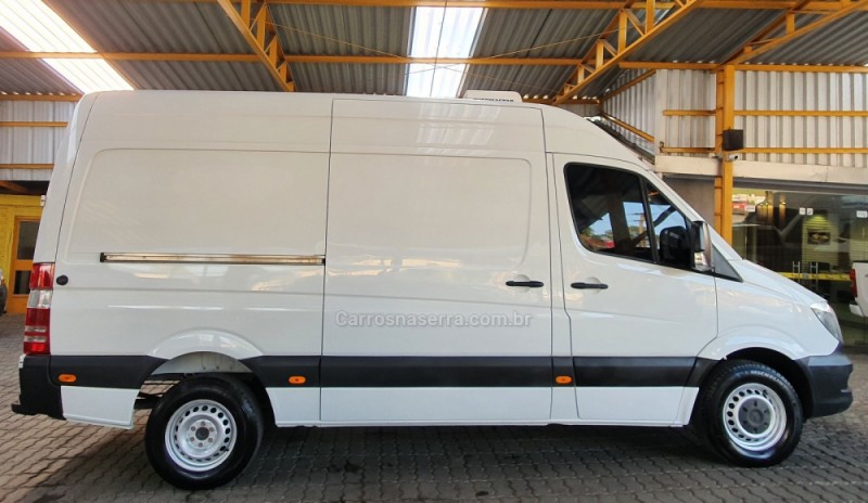 SPRINTER 2.2 415 CDI FURGÃO 14 BI-TURBO DIESEL MANUAL - 2019 - CAXIAS DO SUL