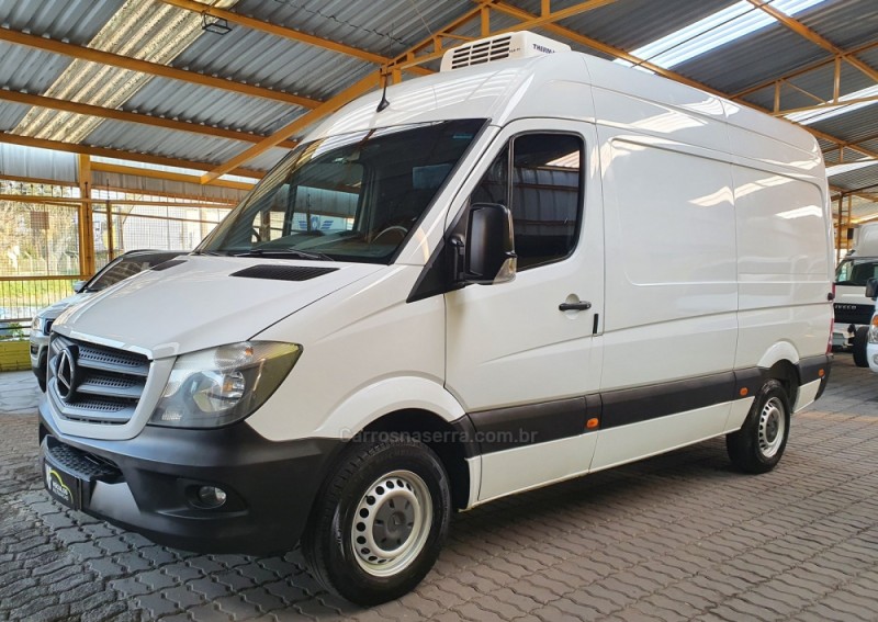 SPRINTER 2.2 415 CDI FURGÃO 14 BI-TURBO DIESEL MANUAL - 2019 - CAXIAS DO SUL