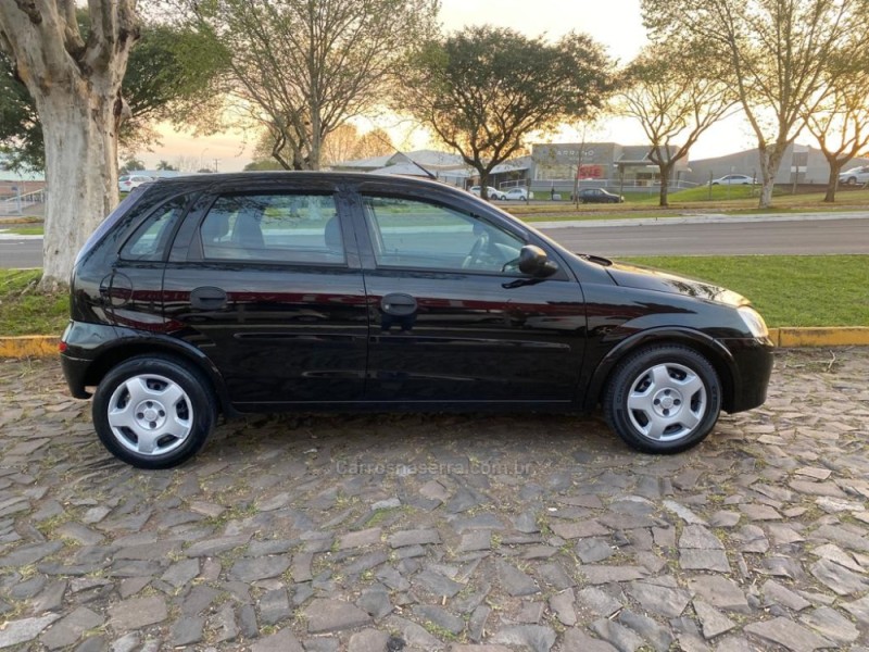 CORSA 1.4 MPFI MAXX 8V FLEX 4P MANUAL - 2011 - DOIS IRMãOS