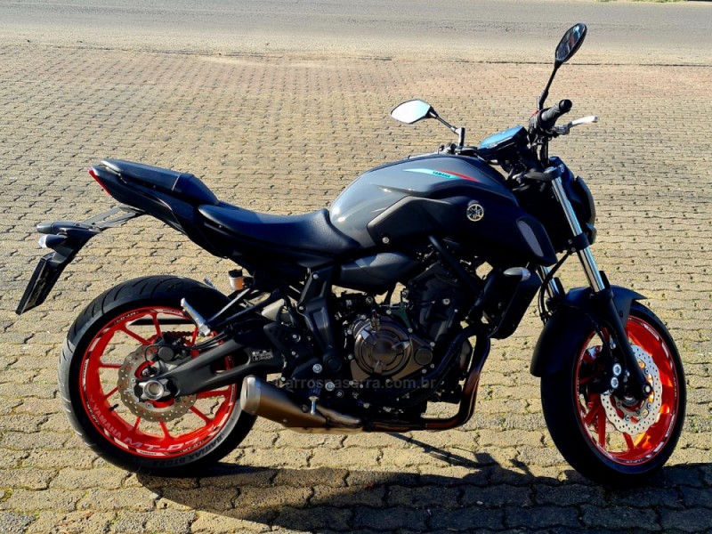 MT 07 ABS - 2022 - CANELA