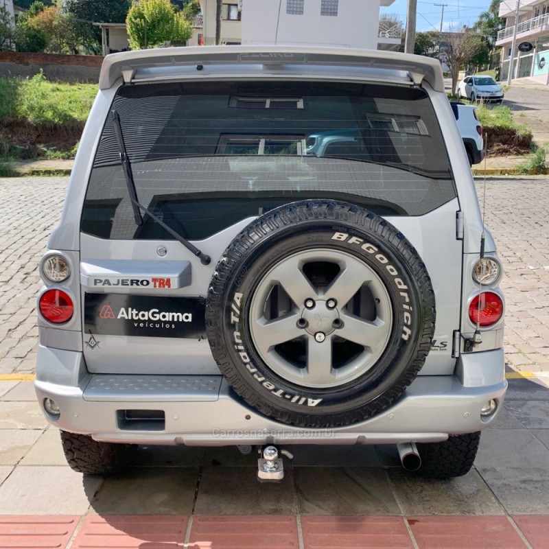 PAJERO TR4 2.0 4X4 16V FLEX 4P MANUAL - 2009 - FLORES DA CUNHA
