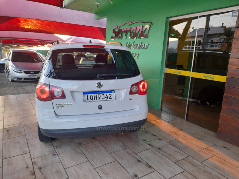 SPACEFOX 1.6 MI 8V FLEX 4P MANUAL - 2008 - DOIS IRMãOS