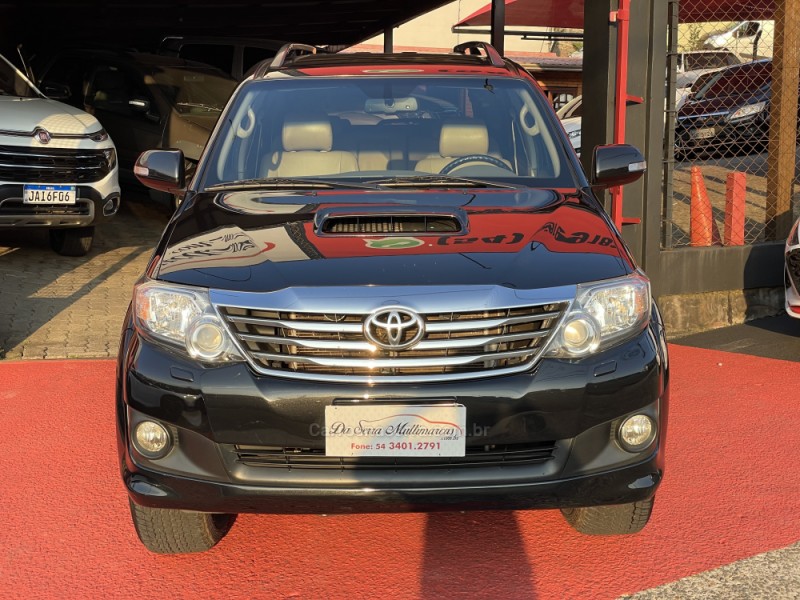 HILUX SW4 3.0 SRV 4X4 7 LUGARES 16V TURBO INTERCOOLER DIESEL 4P AUTOMÁTICO - 2012 - FARROUPILHA