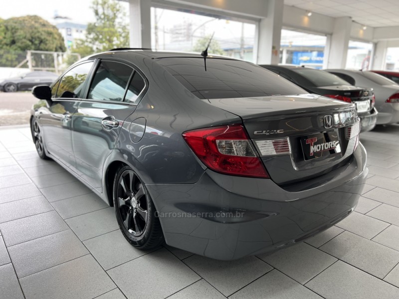 CIVIC 1.8 EXS 16V FLEX 4P AUTOMÁTICO - 2013 - NOVO HAMBURGO