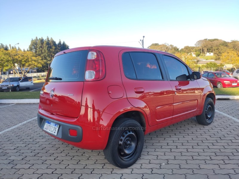 UNO 1.0 VIVACE 8V FLEX 4P MANUAL - 2014 - FARROUPILHA